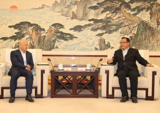 濟南市市長孫述濤會見3044am永利系統總裁陳士剛，共商數字濟南發展